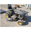 Image 4 : Yard Machines 38" Ride-On Mower