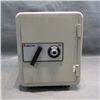 Image 1 : Sentry Safe model 1380