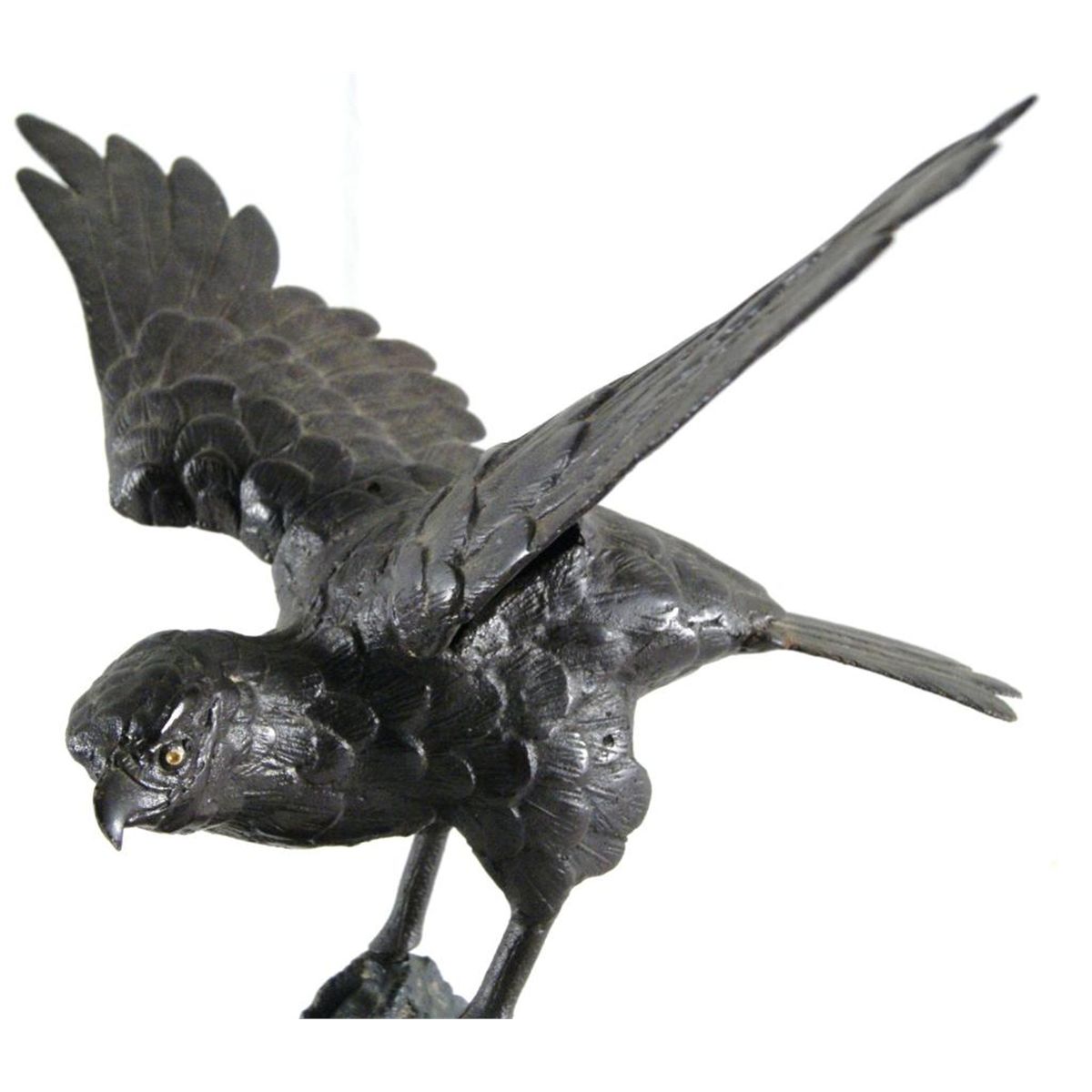Cast iron Eagle statue 16"h 17"w