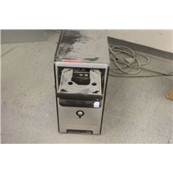 COMPUTER WITH FLAT PANEL MONITOR