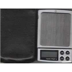 1000 GRAM PRECISION DIGITAL SCALE