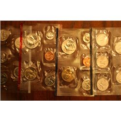 U.S. Mint 2001 P & D Sets