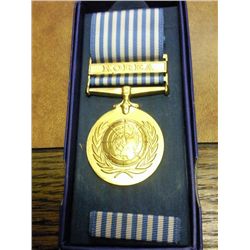 US MEDAL & RIBBON "KOREA" WITH BOX