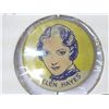 Image 1 : VINTAGE HELEN HAYES PINBACK BUTTON