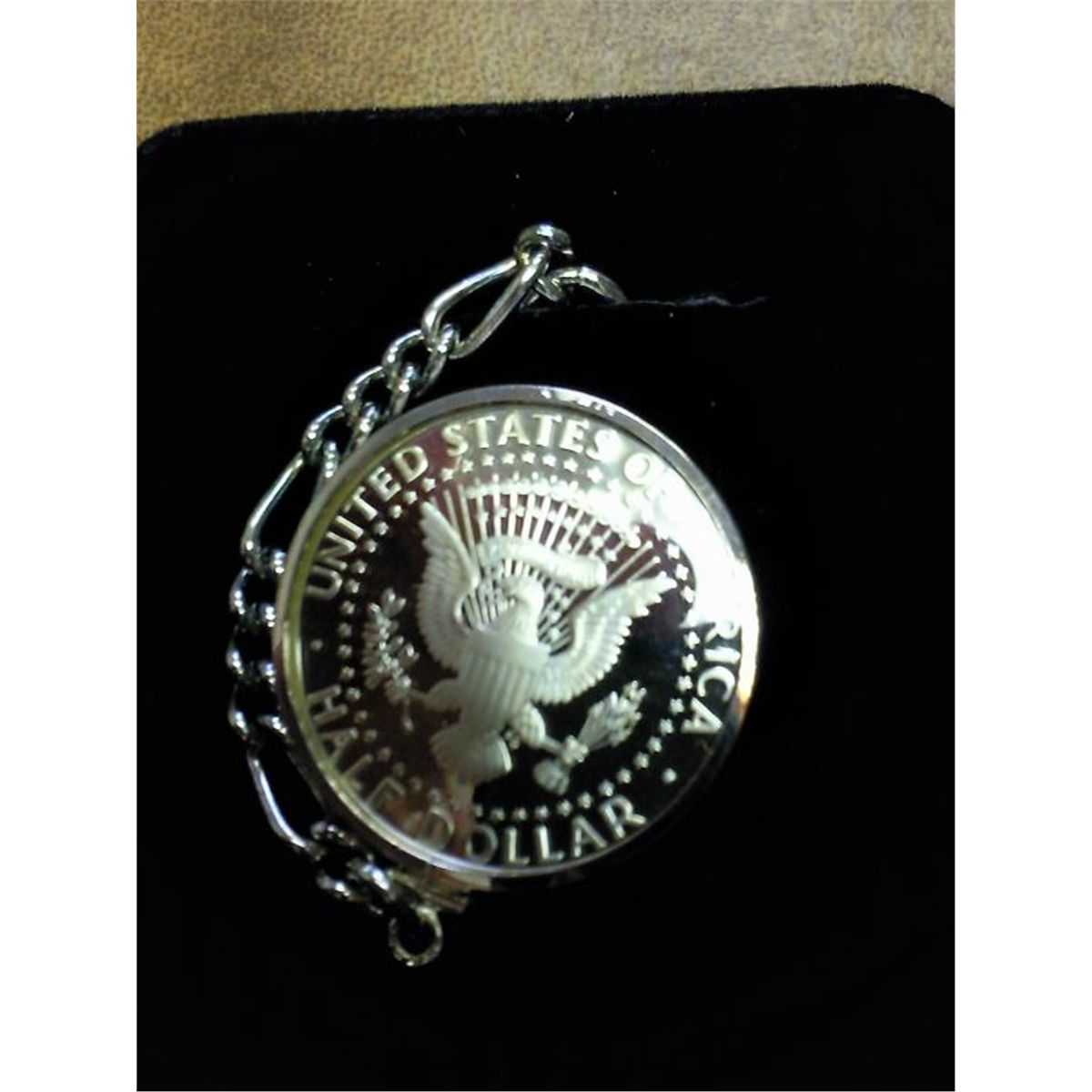 1996 SILVER PROOF KENNEDY HALF DOLLAR KEY CHAIN 1996-silver-proof-kennedy-half-dollar-key-chain