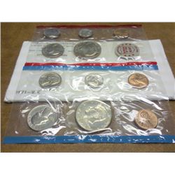 1971 US MINT SET P/D/S WITH ENVELOPE