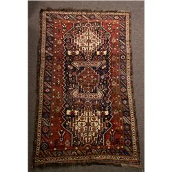 A Fine Antiqe Persian Shiraz Rug
