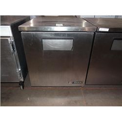 TRUE MOD: TUC-27F 1DR S/S UNDER COUNTER FREEZER