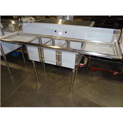 NEW WINHOLT MOD: WS3T1218D20SS/2S S/S 3 COMP SINK W/ DRAINBOARDS