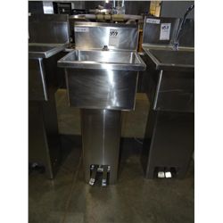S/S FOOT PEDAL SINK