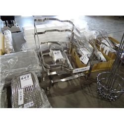 CHAFFING TRAYS (X2)