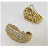 Image 2 : 18K Yellow Gold Diamond Earrings