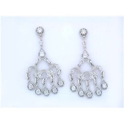 14k White Gold Dangling Earrings with Diamonds
