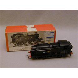 A GRAHAM FARISH 0-6-0 LOCOMOTIVE