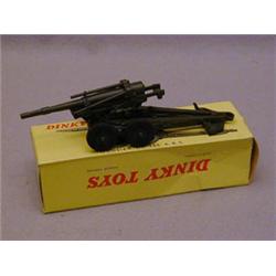 A BOXED DINKY TOYS OBUSIER DE 155 ABS