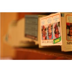 Approximately 1000 Baseball Cards