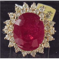 14K GOLD LADIES RUBY AND DIAMOND RING - SIZE 7.25