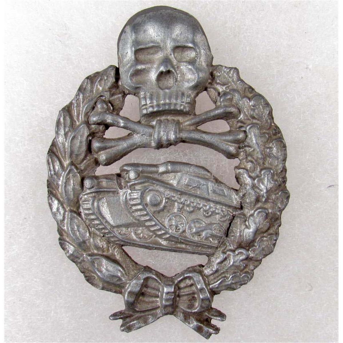 GERMAN SKULL AND BONES TANK BADGE