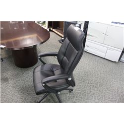 BLACK LEATHER BOARDROOM CHAIR
