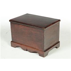 DECORATED BLANKET CHEST.