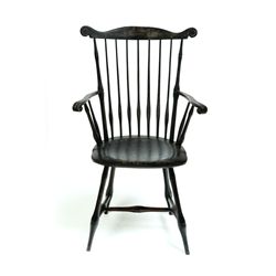COMB-BACK WINDSOR ARMCHAIR.