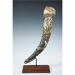 UNIQUE EARLY HUNTING HORN - 18th c. Carved European Hun