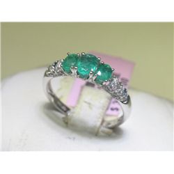 Emerald and Diamonds 18K White Gold Ring Size 7 1/4