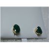 Image 1 : Emerald and Gold Earings .