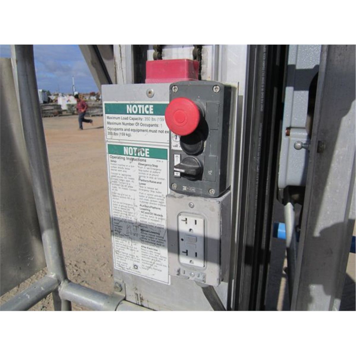 2005 Genie AWP30S Aerial Work Platform Manlift