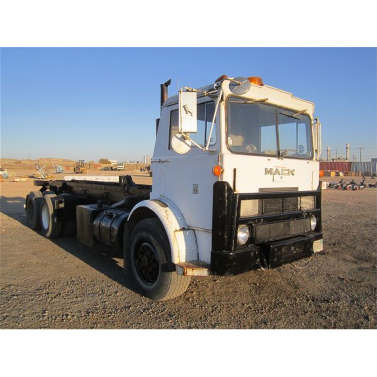 1978 Mack T/A CabOver RollOff Truck