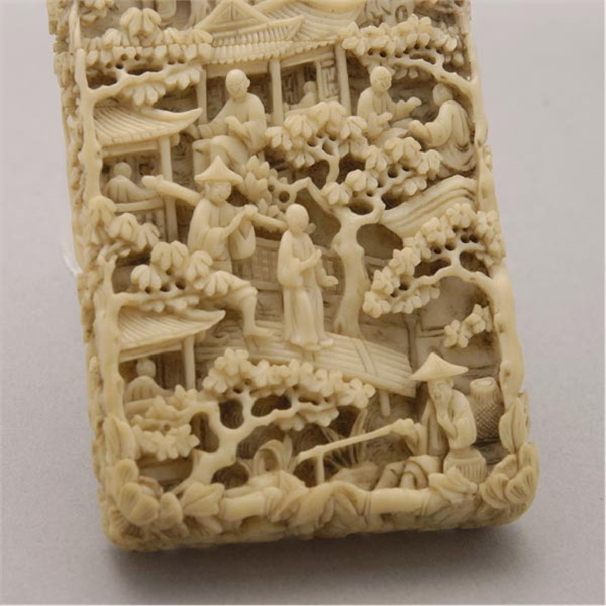 A Fine Ivory Card Case*, Late 18/19th C.