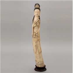 An Ivory Guanyin*, Late Qing Dynasty