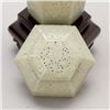 Image 5 : A Reticulated White Jade Hexagonal Covered Vase