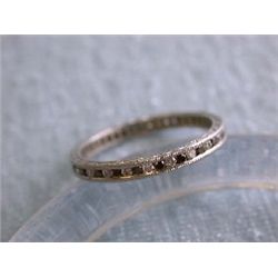 Platinum Ring with Diamonds and Garnet