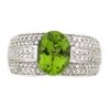 Image 1 : 18k White Gold Ring with Diamonds and Peridot
