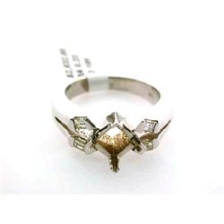 18k White Gold Semi-mount Ring