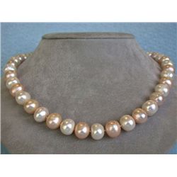 Pearl Necklace with 14k White Gold Clasp