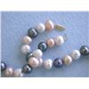 Image 4 : Pearl Necklace with 14k Yellow Gold Clasp