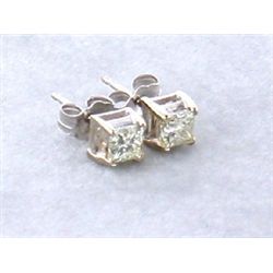 14k White Gold Princess Cut Diamond Earrings (0.71 ct)