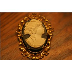 cameo pendant