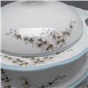 Image 2 : Kuznetsov Porcelain Partial Dinner Service