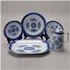 Image 1 : Spode Dinner Service in the Fitzhugh Pattern:
