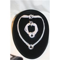 Tiffany & Co. Jewelry Set: Beautiful Necklace & Bracelet