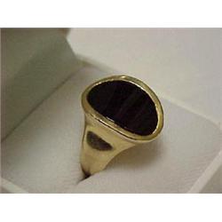 14K GOLD AND BLACK ONYX RING - YELLOW GOLD