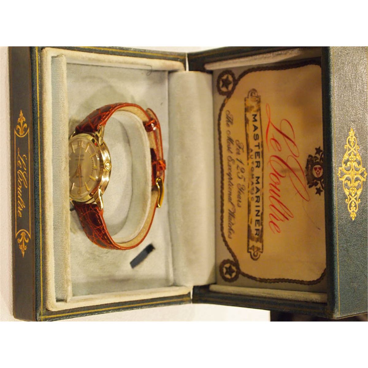 Jaeger LeCoultre Mens Gold Vintage Watch. BOX.