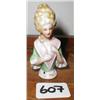 Image 1 : A pin-doll torso
