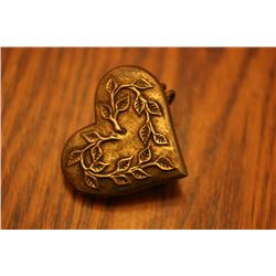 heart shaped belt buckle