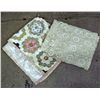 Image 1 : LOT OF 2 VINTAGE LINENS