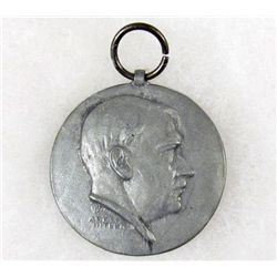 GERMAN NAZI ADOLF HITLER MEDAL