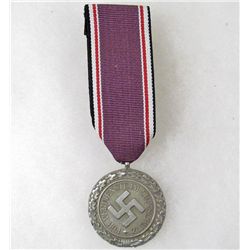 GERMAN NAZI FUR VERDIENSTE IM LUFTSCHULTZ MEDAL W/ RIBBON